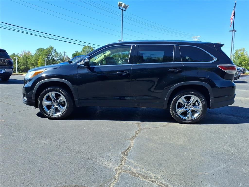 used 2015 Toyota Highlander car, priced at $16,999
