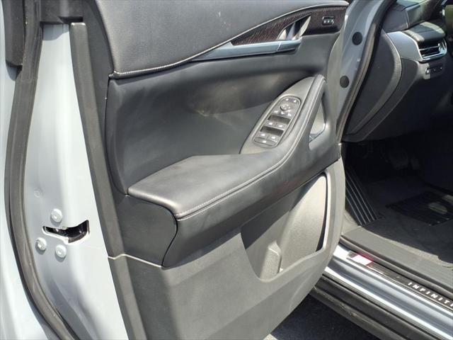 new 2025 INFINITI QX60 car, priced at $68,200