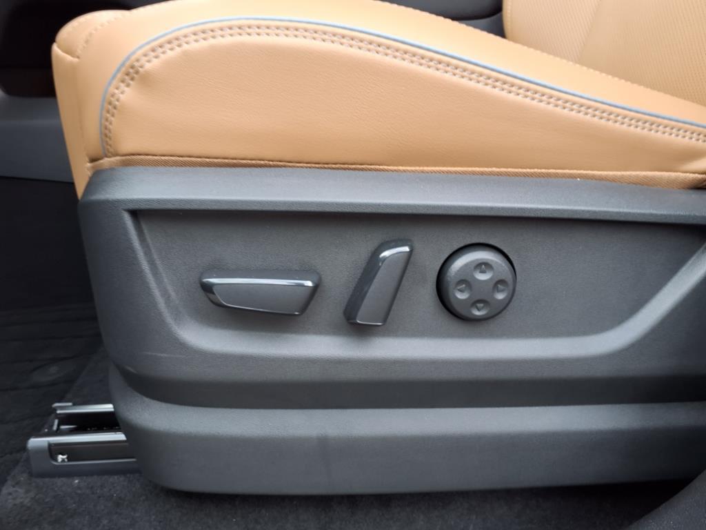 new 2025 INFINITI QX80 car, priced at $79,032