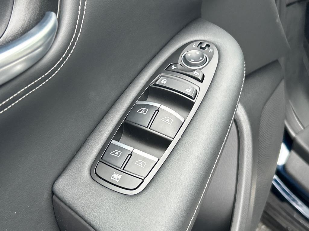 new 2025 INFINITI QX55 car, priced at $45,921