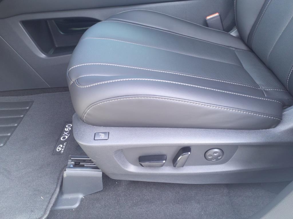 new 2025 INFINITI QX60 car, priced at $59,101
