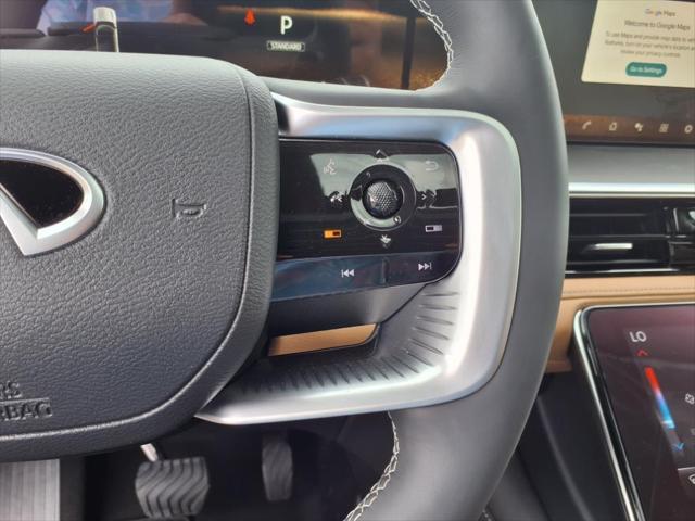 new 2025 INFINITI QX80 car