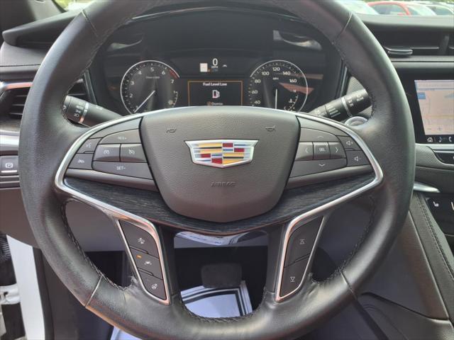 used 2023 Cadillac XT5 car, priced at $26,778