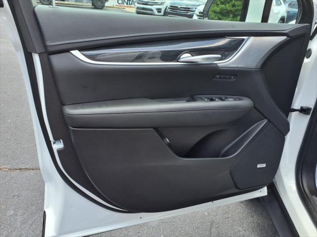 used 2023 Cadillac XT5 car, priced at $26,778