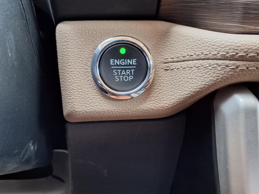 used 2024 Ford Expedition car, priced at $51,497