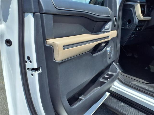 used 2024 Ford Expedition car, priced at $52,889