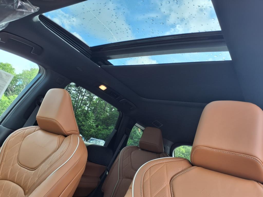 new 2025 INFINITI QX60 car, priced at $59,550