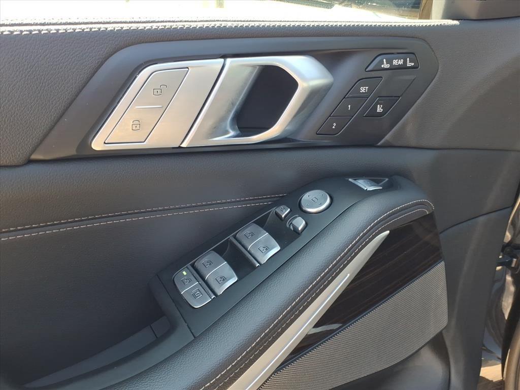 used 2021 BMW X7 car, priced at $44,498