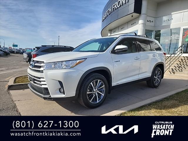 used 2019 Toyota Highlander Hybrid car, priced at $33,295