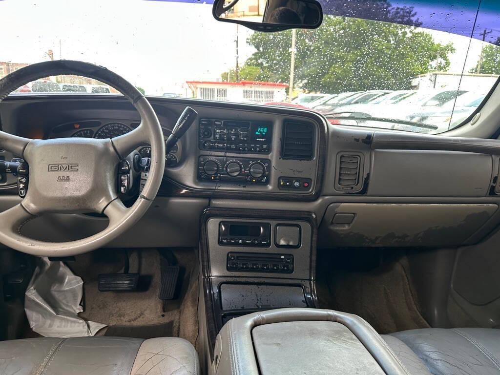 used 2001 GMC Yukon car, priced at $3,900