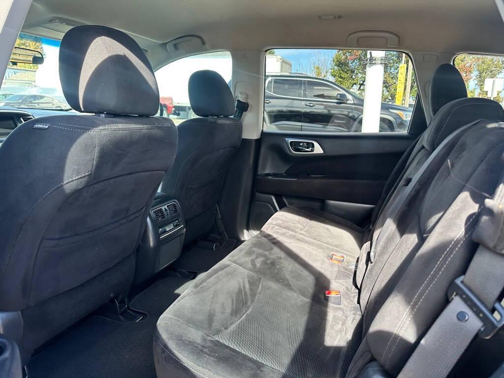 used 2014 Nissan Pathfinder car, priced at $7,998