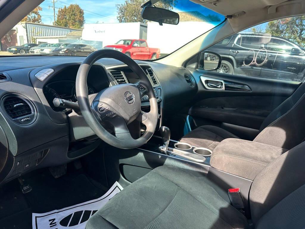 used 2014 Nissan Pathfinder car, priced at $7,998