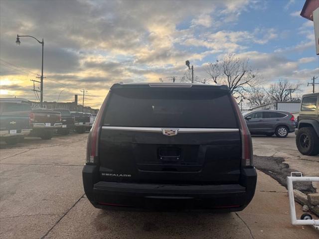 used 2018 Cadillac Escalade ESV car, priced at $22,988