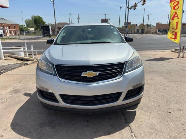 used 2015 Chevrolet Traverse car, priced at $9,988