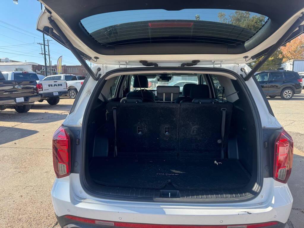 used 2024 Hyundai Palisade car, priced at $32,988
