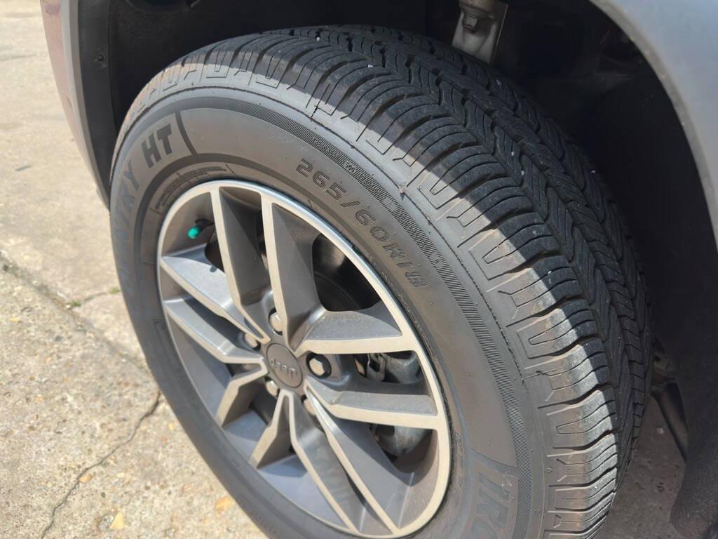 used 2020 Jeep Grand Cherokee car, priced at $21,988