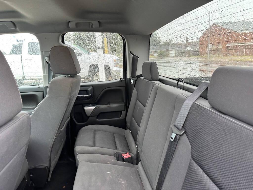 used 2018 Chevrolet Silverado 1500 car, priced at $19,998