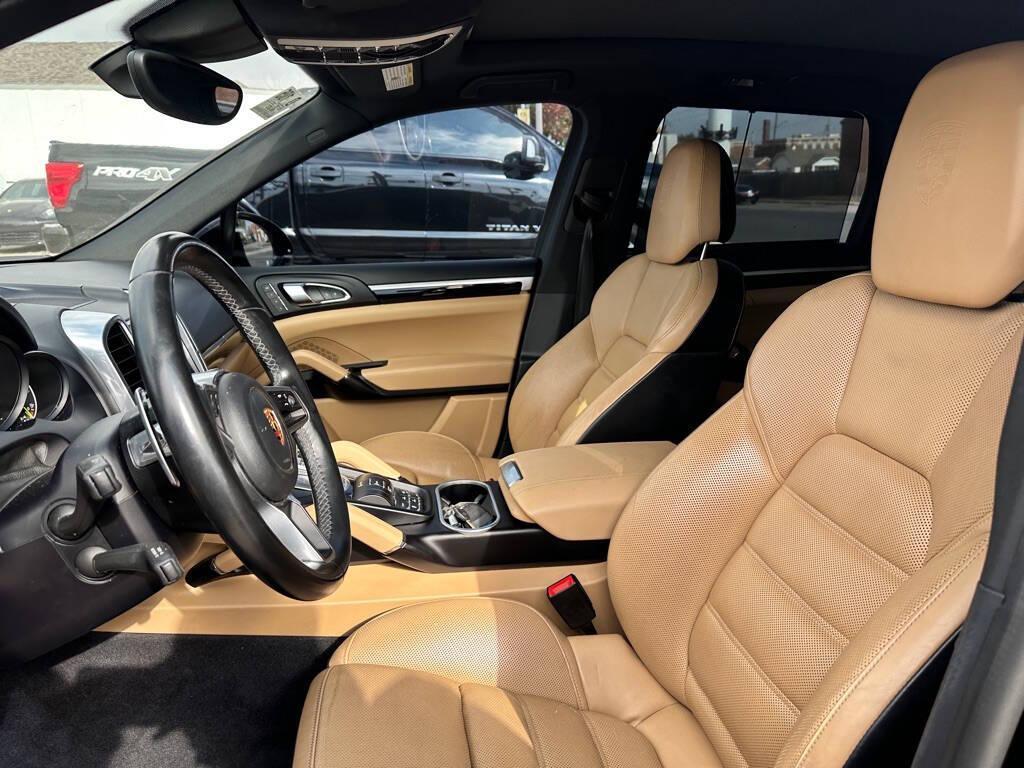 used 2018 Porsche Cayenne car, priced at $22,988