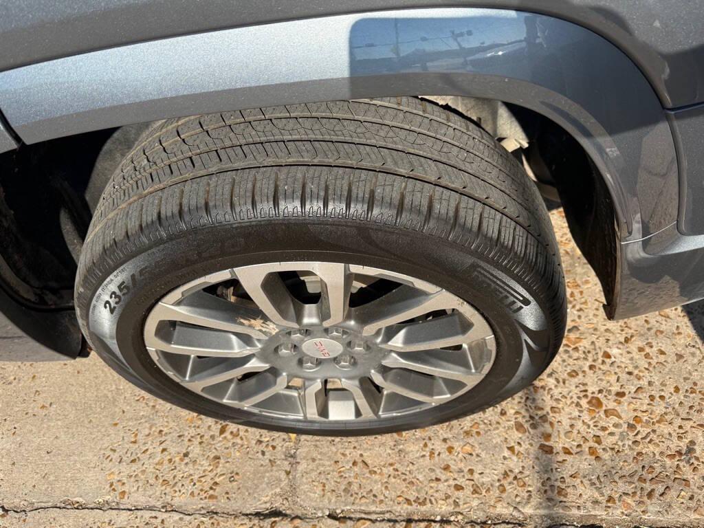 used 2022 GMC Acadia car, priced at $23,988