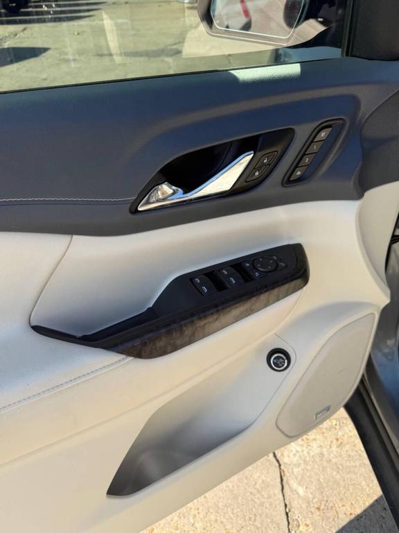 used 2022 GMC Acadia car, priced at $23,988