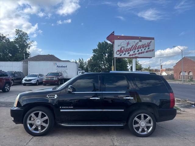 used 2007 Cadillac Escalade car, priced at $11,988