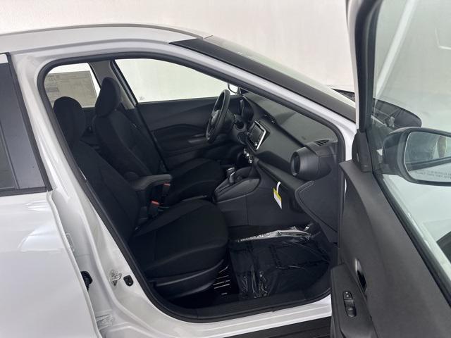 new 2025 Nissan Kicks car, priced at $23,347