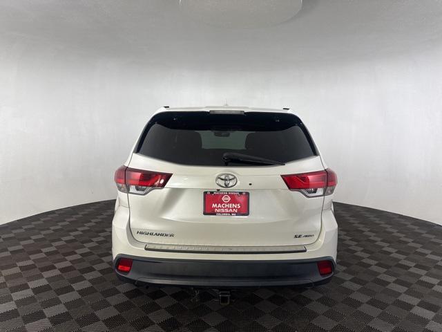 used 2019 Toyota Highlander car, priced at $22,399