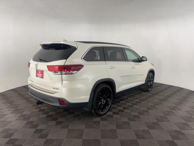 used 2019 Toyota Highlander car, priced at $22,399