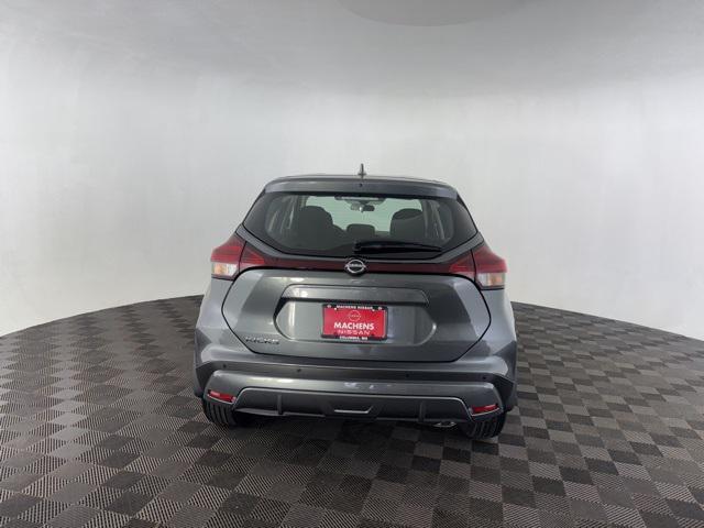 new 2025 Nissan Kicks car, priced at $23,347