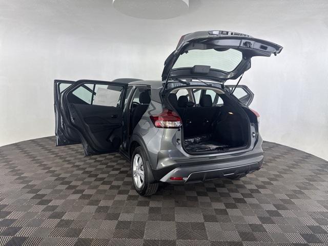 new 2025 Nissan Kicks car, priced at $23,347
