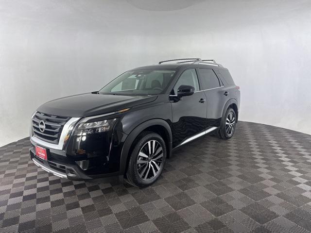 new 2025 Nissan Pathfinder car, priced at $46,019
