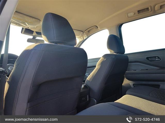 new 2025 Nissan Pathfinder car, priced at $33,906