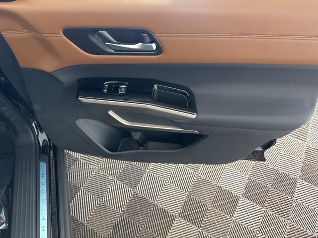 new 2025 Nissan Pathfinder car, priced at $44,736