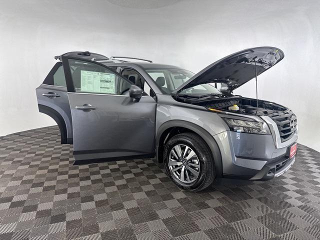new 2025 Nissan Pathfinder car, priced at $43,338