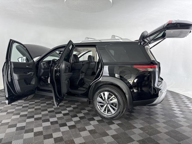 new 2024 Nissan Pathfinder car, priced at $41,569