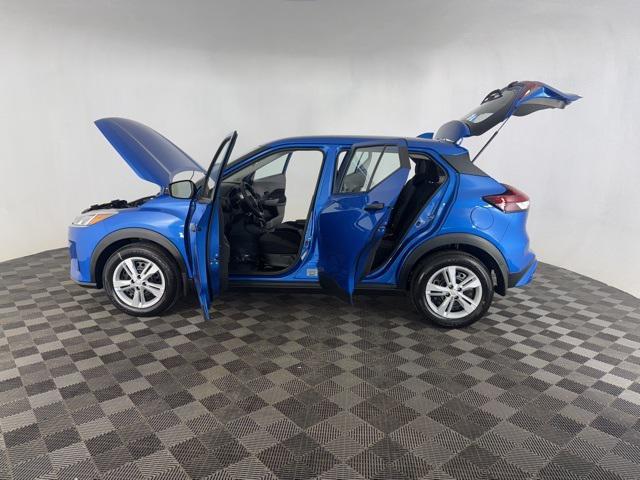 new 2025 Nissan Kicks car, priced at $23,179