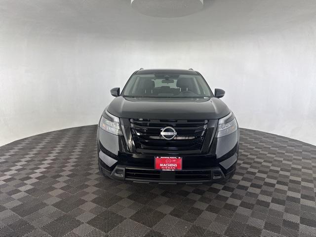 new 2025 Nissan Pathfinder car, priced at $40,716