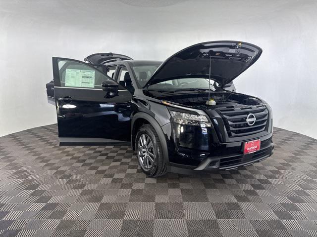 new 2025 Nissan Pathfinder car, priced at $40,716