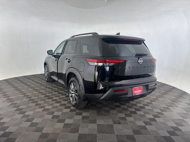 new 2025 Nissan Pathfinder car, priced at $40,716