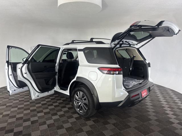 new 2025 Nissan Pathfinder car, priced at $41,411