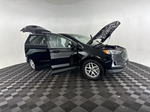 used 2024 Ford Edge car, priced at $28,600