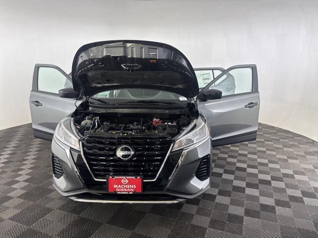 new 2025 Nissan Kicks car, priced at $23,179