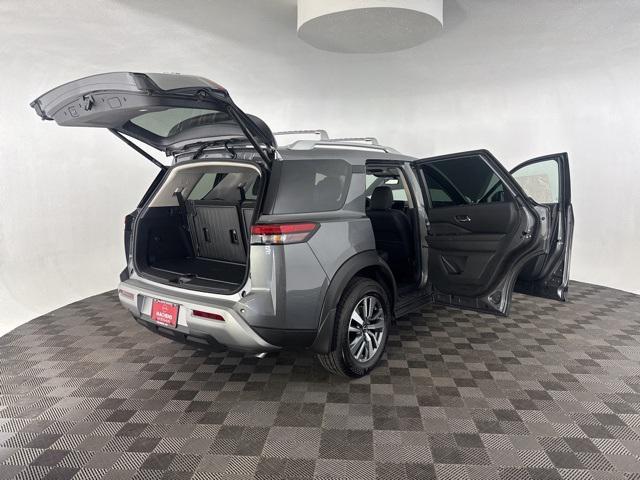 new 2025 Nissan Pathfinder car, priced at $43,338