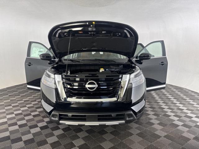 new 2025 Nissan Pathfinder car, priced at $49,404