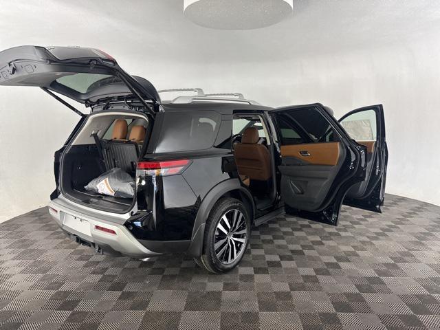new 2025 Nissan Pathfinder car, priced at $49,404