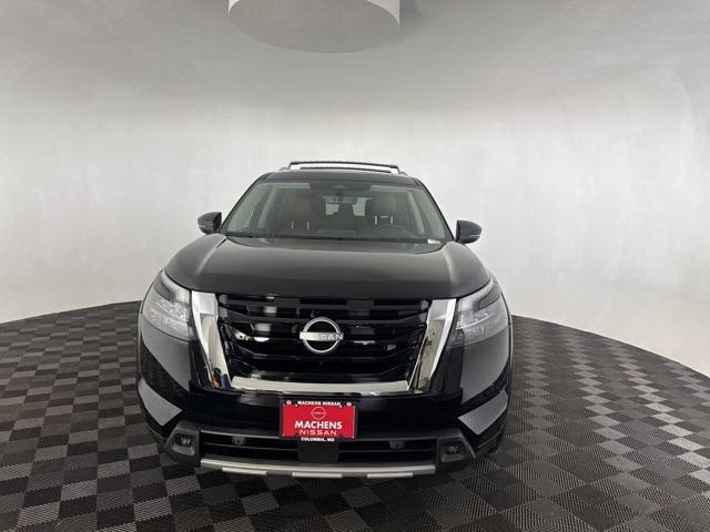 new 2025 Nissan Pathfinder car, priced at $49,963