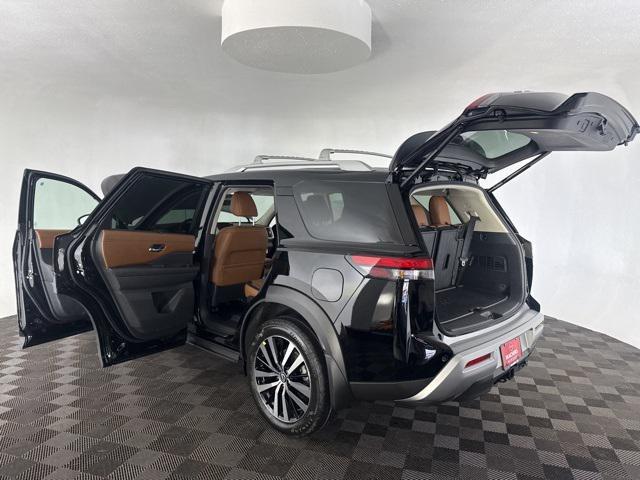 new 2025 Nissan Pathfinder car, priced at $49,963