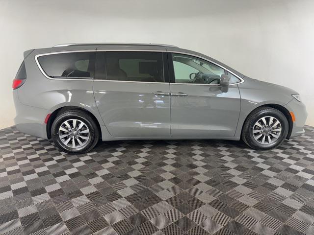 used 2021 Chrysler Pacifica car, priced at $19,999