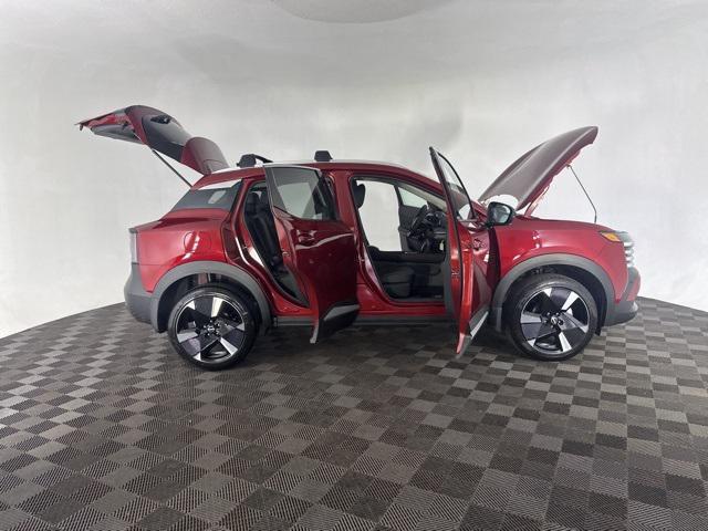new 2026 Nissan Kicks car, priced at $29,156