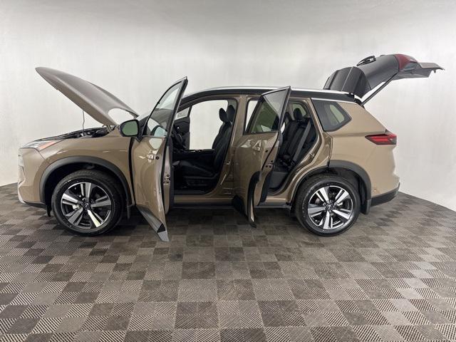 new 2025 Nissan Rogue car, priced at $36,928